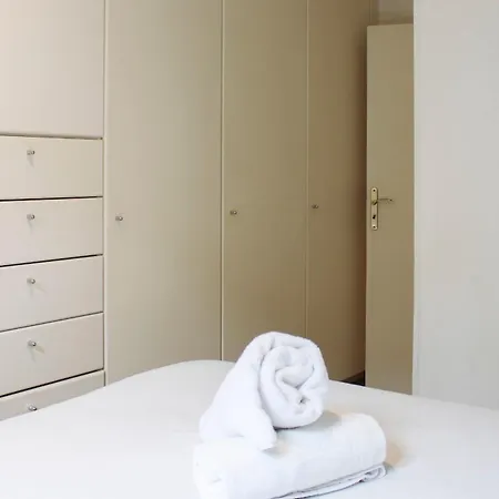 Ideally Located In París