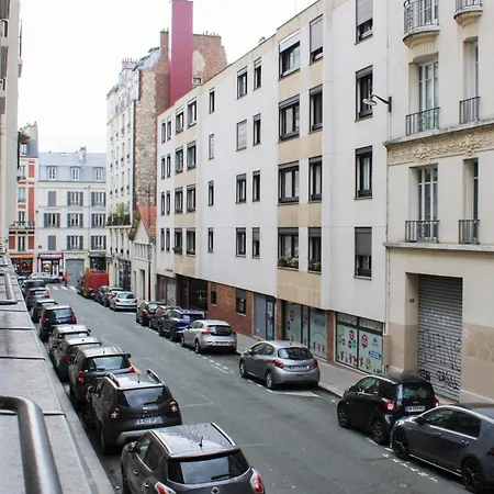 Ideally Located In Apartamento *